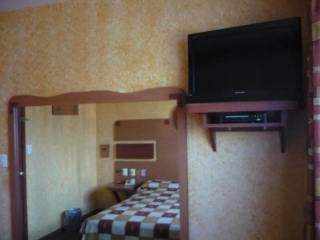 Hotel Universal Città del Messico Esterno foto